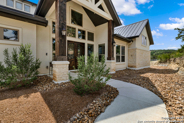 Listing photo id 8 for 2337 Lombardy