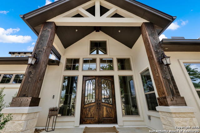Listing photo id 10 for 2337 Lombardy