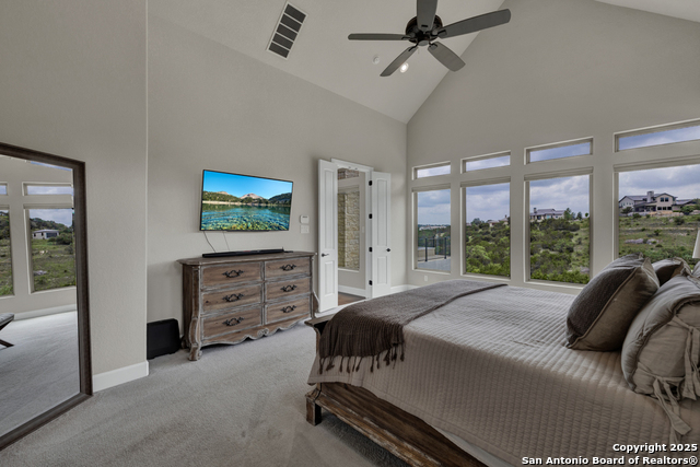 Listing photo id 48 for 2337 Lombardy