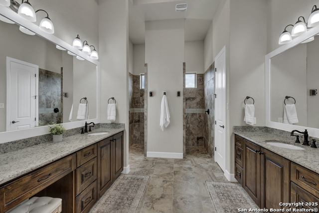 Listing photo id 61 for 2337 Lombardy
