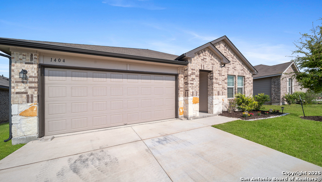 Details for 1404 Redwood, Seguin, TX 78155