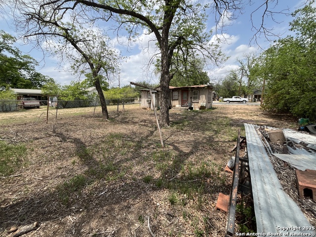 Listing photo id 8 for 1815 14th