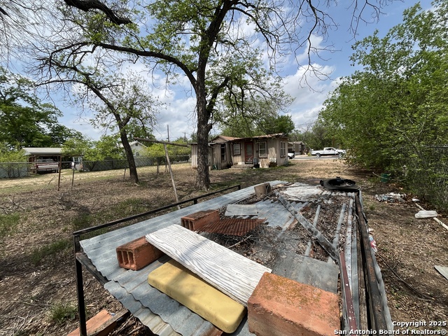 Listing photo id 9 for 1815 14th