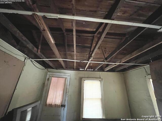 Listing photo id 1 for 1815 14th