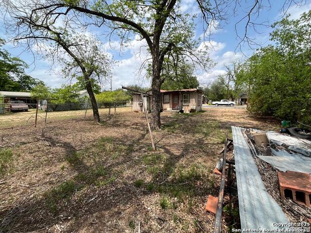 Listing photo id 7 for 1815 14th