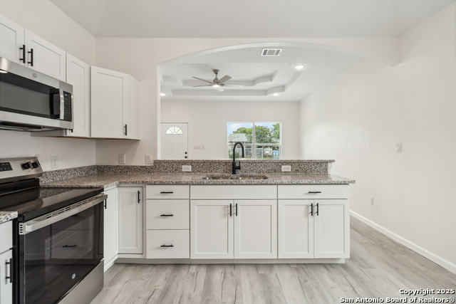 Image 12 of 32 For 567 San Horacio N