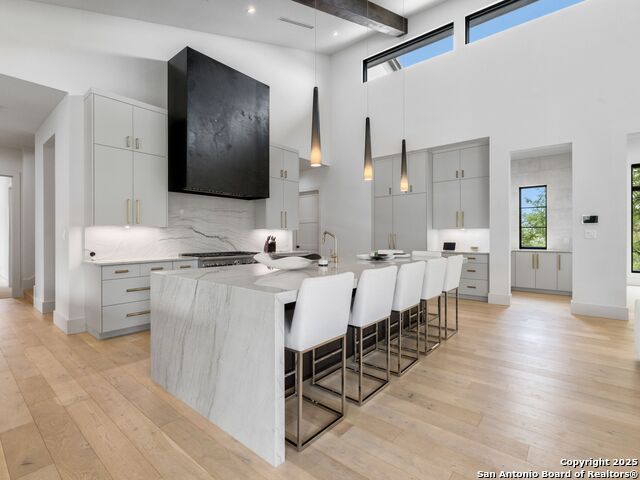Listing photo id 10 for 211 Clubs Drive