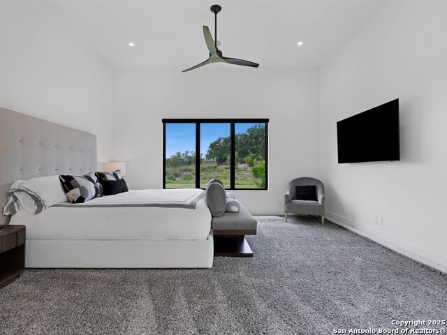 Listing photo id 16 for 211 Clubs Drive