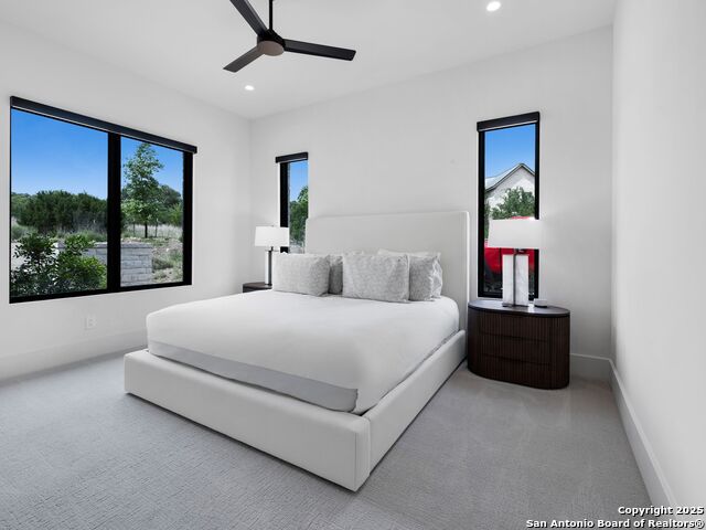 Listing photo id 21 for 211 Clubs Drive