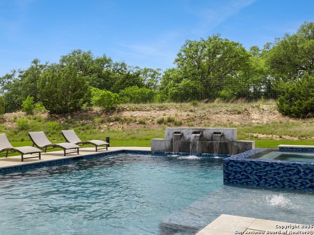 Listing photo id 38 for 211 Clubs Drive