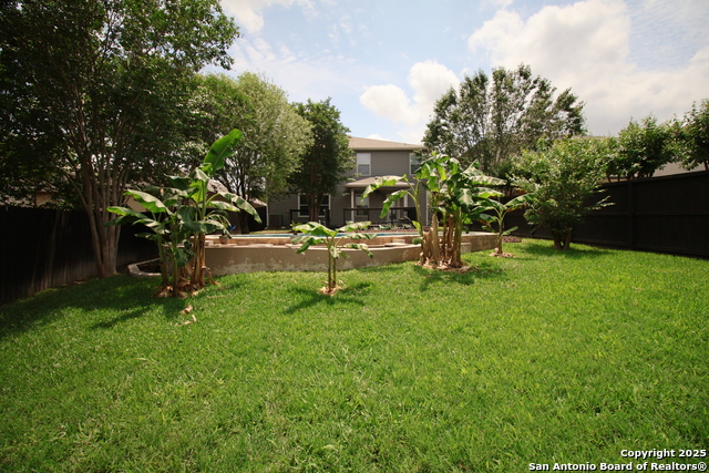 Image 4 of 20 For 121 Bay Willow