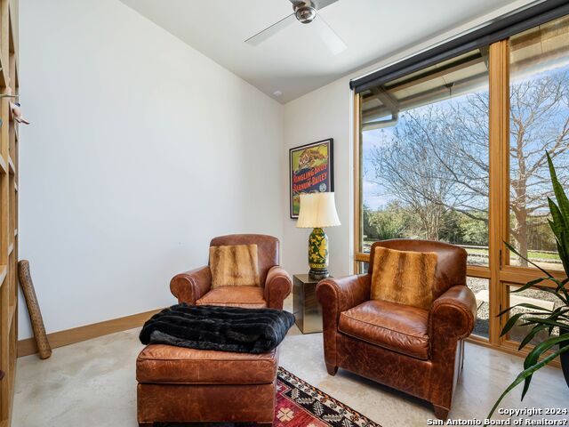 Listing photo id 19 for 25053 Black Creek