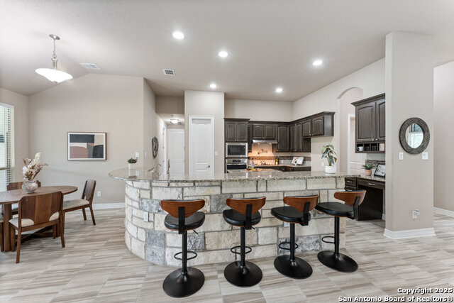 Image 14 of 68 For 4622 Tamaron Park