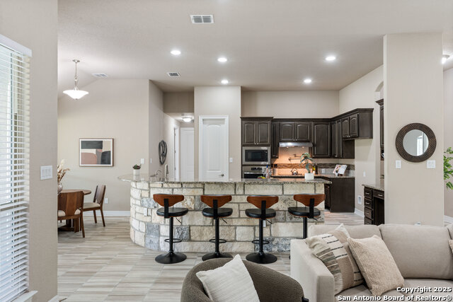 Image 15 of 68 For 4622 Tamaron Park