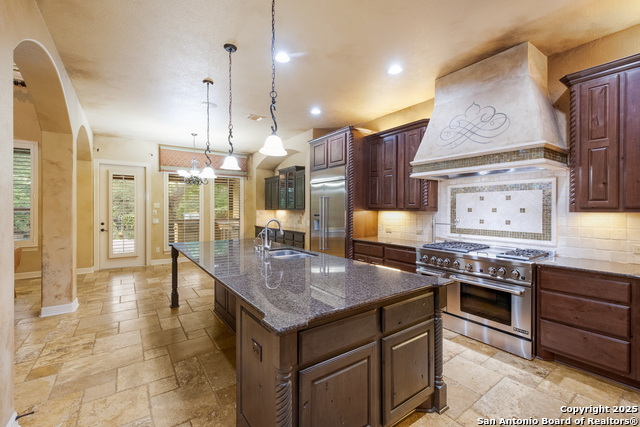 Image 6 of 26 For 22403 Viajes