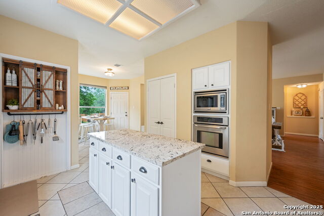 Image 11 of 32 For 9610 Rocksprings