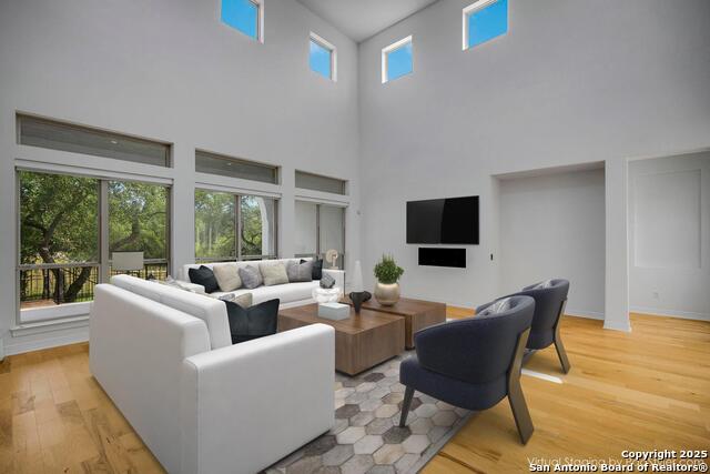 Listing photo id 9 for 22932 Estacado