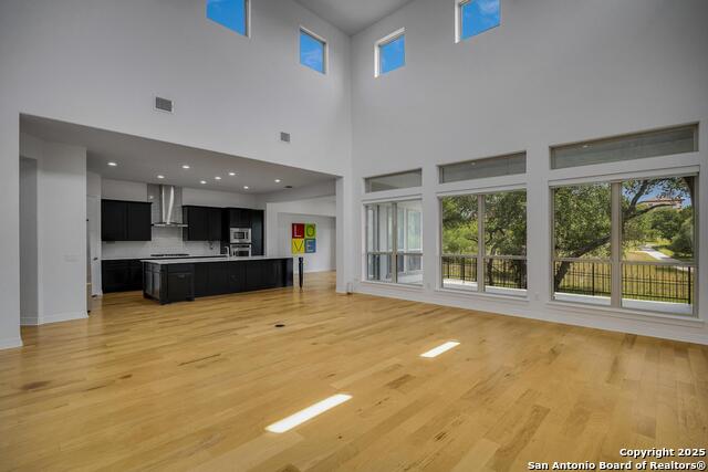 Listing photo id 10 for 22932 Estacado