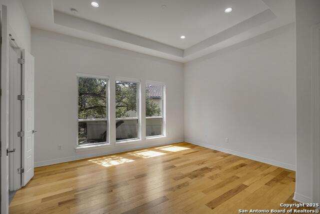 Listing photo id 25 for 22932 Estacado