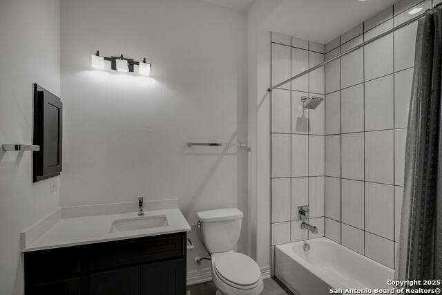 Listing photo id 36 for 22932 Estacado
