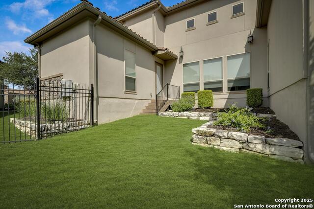 Listing photo id 43 for 22932 Estacado