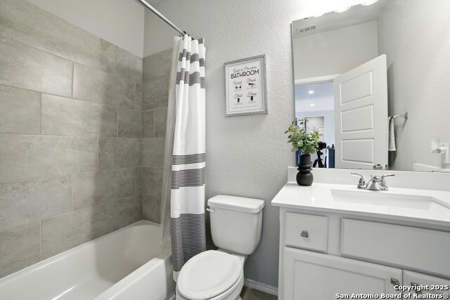 Image 18 of 25 For 9125 Yearling St