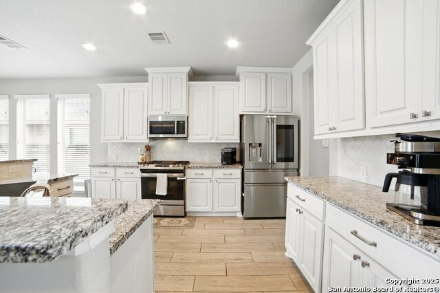 Image 5 of 25 For 9125 Yearling St