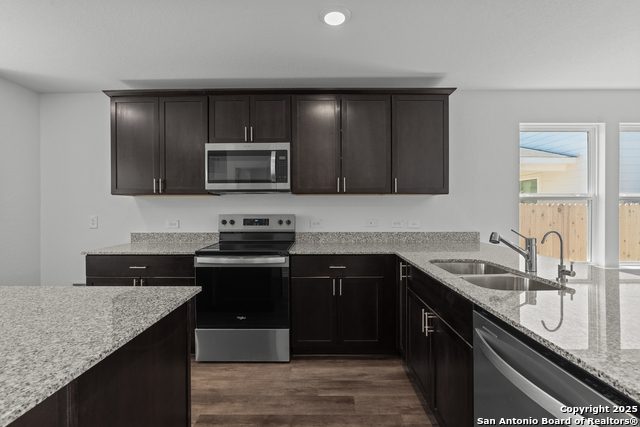 Listing photo id 7 for 1537 Golden Wheat
