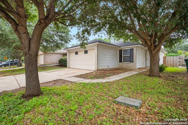 Listing photo id 0 for 6631 Walnut Valley