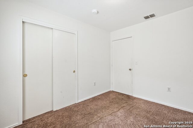Listing photo id 23 for 6631 Walnut Valley
