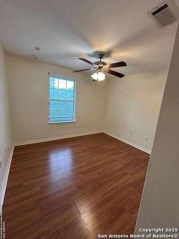 Listing photo id 7 for 7323 Snowden Dr 1301