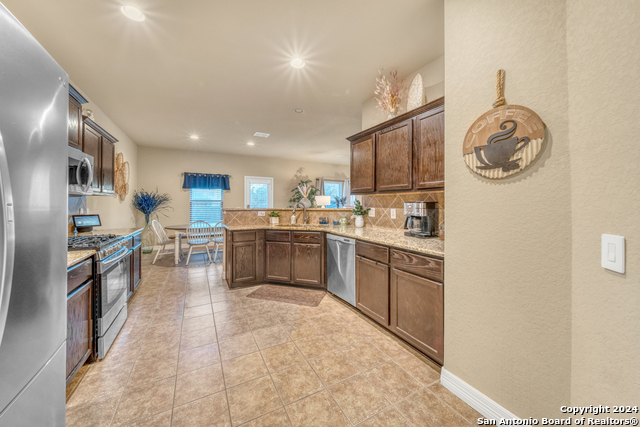 Image 11 of 32 For 511 Fort Apache