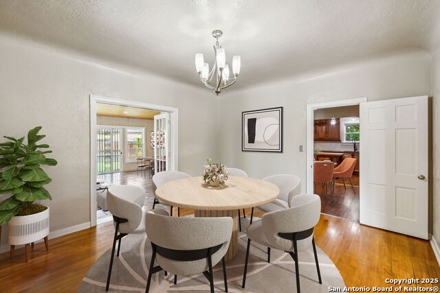 Listing photo id 12 for 2112 Gramercy W