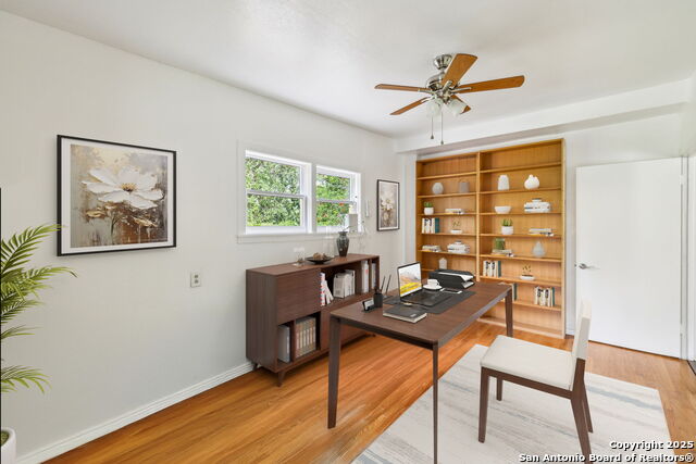Listing photo id 25 for 2112 Gramercy W