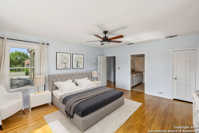 Listing photo id 30 for 2112 Gramercy W