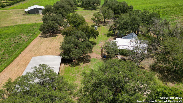 Listing photo id 34 for 4901 Lower Seguin