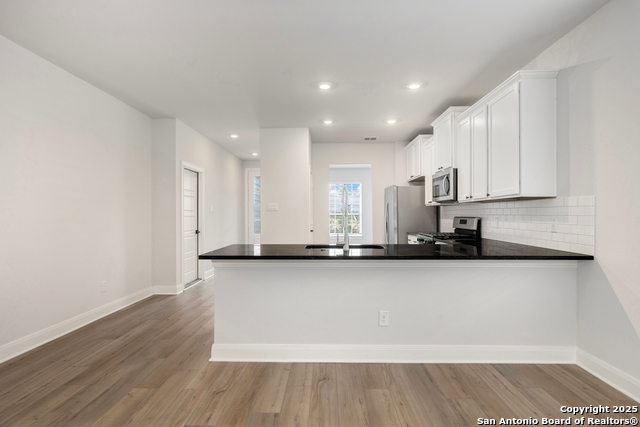 Image 7 of 16 For 9614 Nubuck Branch