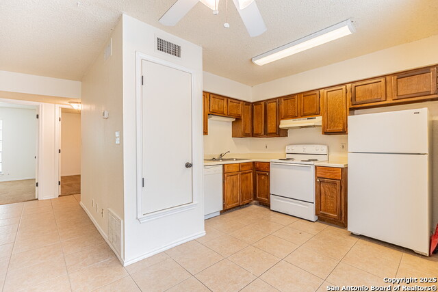 Image 12 of 31 For 10563 Starcrest Dr