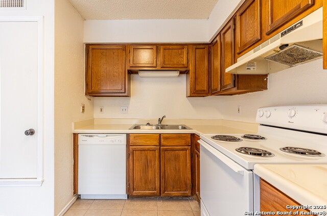 Image 15 of 31 For 10563 Starcrest Dr