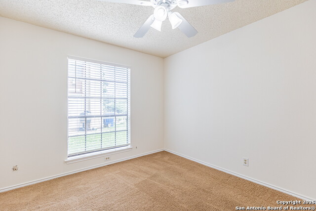 Image 22 of 31 For 10563 Starcrest Dr