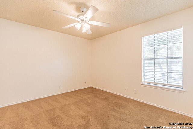 Image 23 of 31 For 10563 Starcrest Dr