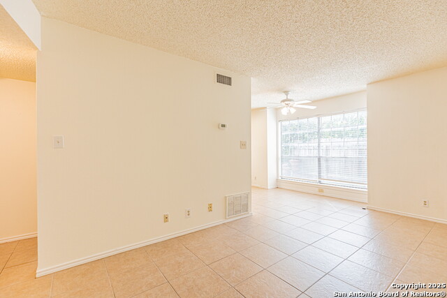 Image 8 of 31 For 10563 Starcrest Dr