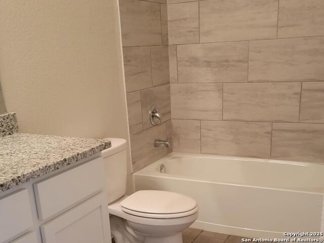 Listing photo id 25 for 609 Steele Shallows