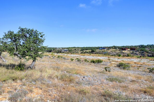 Image 17 of 22 For 620 Rio Vista Rd