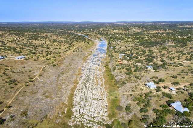 Image 5 of 22 For 620 Rio Vista Rd