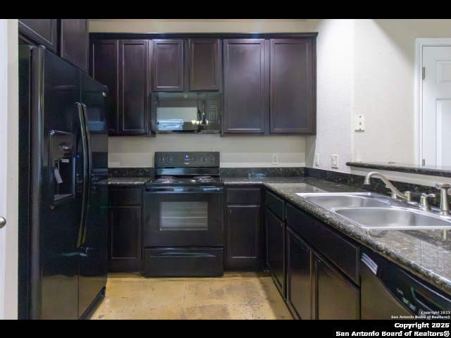 Image 11 of 28 For 1121 Brown Rock Dr.