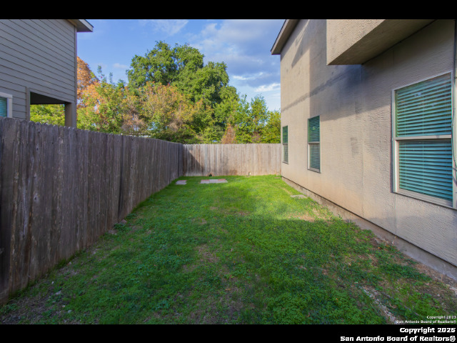Image 26 of 28 For 1121 Brown Rock Dr.