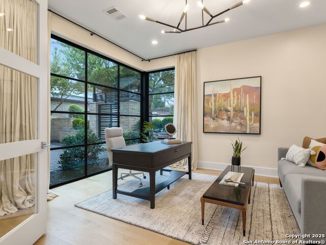 Listing photo id 11 for 4701 Peralta Lane