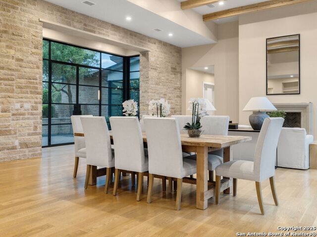 Listing photo id 21 for 4701 Peralta Lane