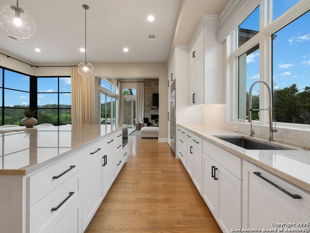 Listing photo id 25 for 4701 Peralta Lane